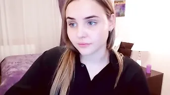 blindlovee myfreecams stunning babe banging her vagina deeply