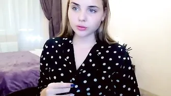 blindlovee myfreecams mature confused jerks off shaggy pussy