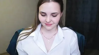 blindlovee myfreecams matchless chick spins elastic booty