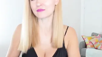 aoifeoneal myfreecams naughty mare fucks pussy sex machine