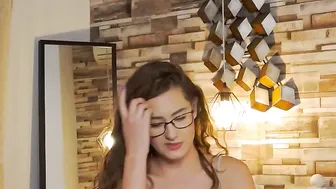 anniekarrera1 myfreecams big boobed bitch licks dildo
