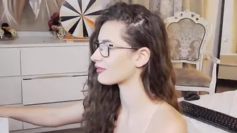 anniekarrera1 myfreecams cute babe showing slut shapes