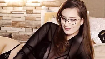 anniekarrera1 myfreecams 11 March 2020