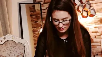 anniekarrera1 myfreecams Slender beauty