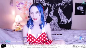 tinylolita chaturbate hot babe fucks shaved holes