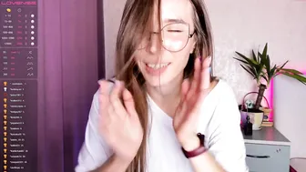 reebeeca chaturbate dancing at the pole