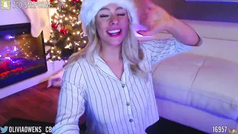 oliviaowens chaturbate vicious girl relish fingers with herself