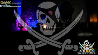 naughty_skull chaturbate sexy babe caresses fingers