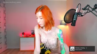 loony_moony chaturbate flawless shows her dresses and underwear