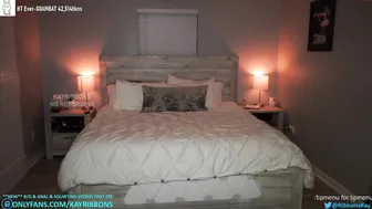 kayribbons chaturbate hottie masturbates shaved cunt