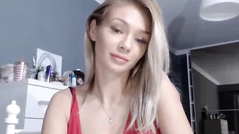 yveline myfreecams Luxurious lady