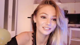 yveline myfreecams whore