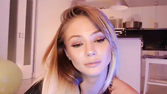 yveline myfreecams whore