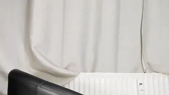 wineythepooh myfreecams in oil shows a graceful body