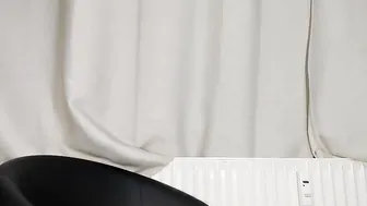 wineythepooh myfreecams in oil shows a graceful body