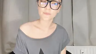 wineythepooh myfreecams naughty babe caresses vaginal hole