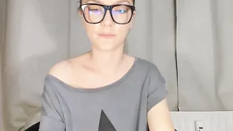 wineythepooh myfreecams naughty babe caresses vaginal hole