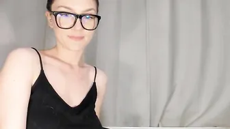 wineythepooh myfreecams young beauty seduces the virgin body