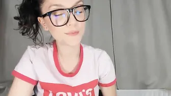 wineythepooh myfreecams gorgeous model seduces with big tits