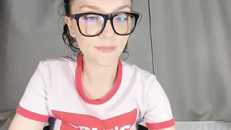 wineythepooh myfreecams gorgeous model seduces with big tits