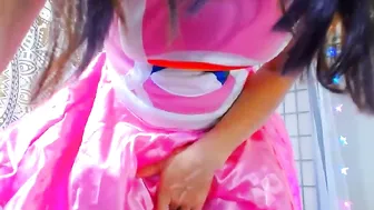 squishergirl myfreecams pretty hottie fucks herself