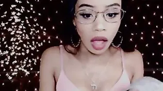 shiisundai myfreecams big tits slut