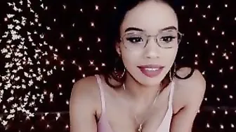 shiisundai myfreecams big tits slut