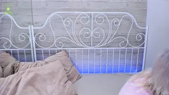 vikkilustful chaturbate cute slut jerking shaved cunt