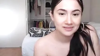 mthedoll myfreecams busty blonde licks nipples