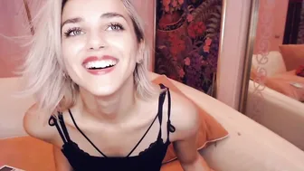 miss_smit chaturbate amazing slut pulls vaginal opening