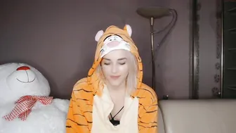 miss_smit chaturbate Curly woman