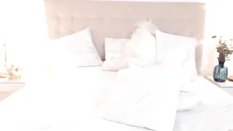 l_u_a_ myfreecams charming swiver touches pussy dildo