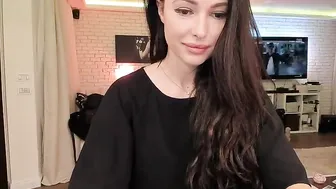 just_giamfc myfreecams dressing/undressing