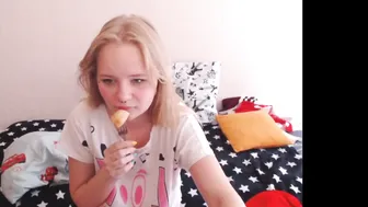 eternal_online chaturbate dark haired bitch gently pulls pussy