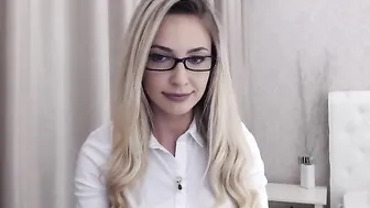 anyaa_ myfreecams babe cums