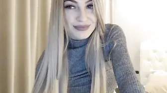 anyaa_ myfreecams vicious girls shows boobs