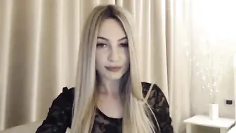 anyaa_ myfreecams beautiful maid masturbating cunt