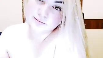 anna_pooh myfreecams desired woman fucks herself with fingers