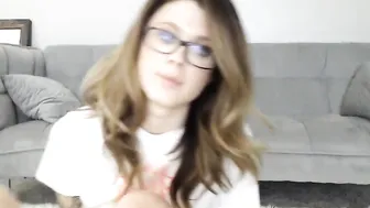 annbrooke myfreecams cute lady caresses shaved cunt