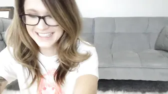 annbrooke myfreecams cute lady caresses shaved cunt