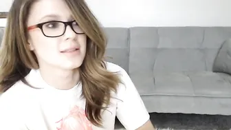 annbrooke myfreecams cute lady caresses shaved cunt