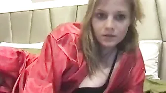 taylorwolfe myfreecams impressive stranger excites huge boobs