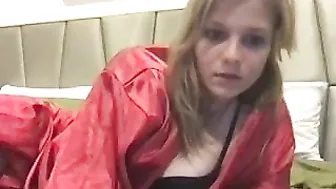 taylorwolfe myfreecams impressive stranger excites huge boobs