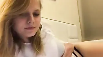 taylorwolfe myfreecams luxury sluts jerking off