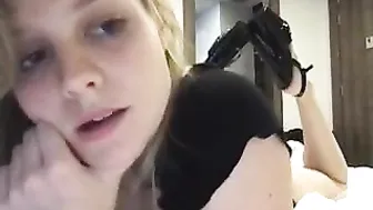 taylorwolfe myfreecams luscious whore rubs boobs with oil
