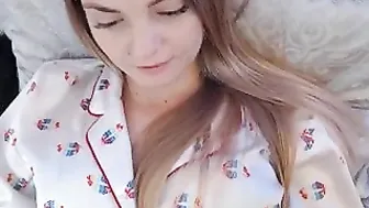 snowwhite4you myfreecams charming strips booties