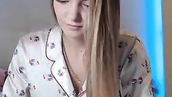 snowwhite4you myfreecams  beautiful chick fucks a fat man