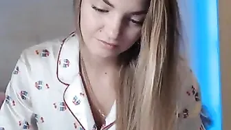 snowwhite4you myfreecams  beautiful chick fucks a fat man