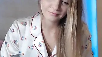 snowwhite4you myfreecams  beautiful chick fucks a fat man