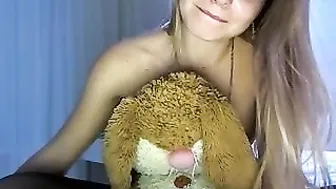 snowwhite4you myfreecams famous slut fucks both holes